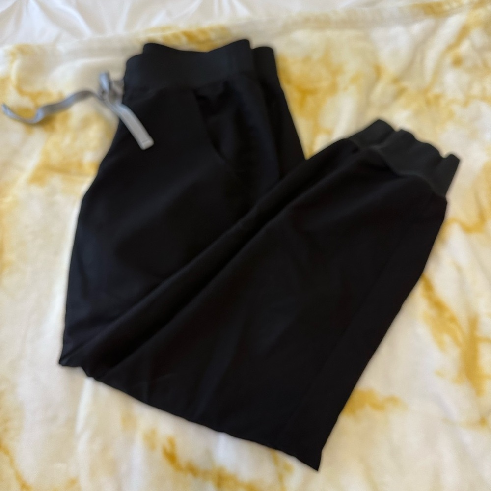 Figs XSP black joggers